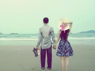 心理学-约会时女人为什么喜欢挽手臂